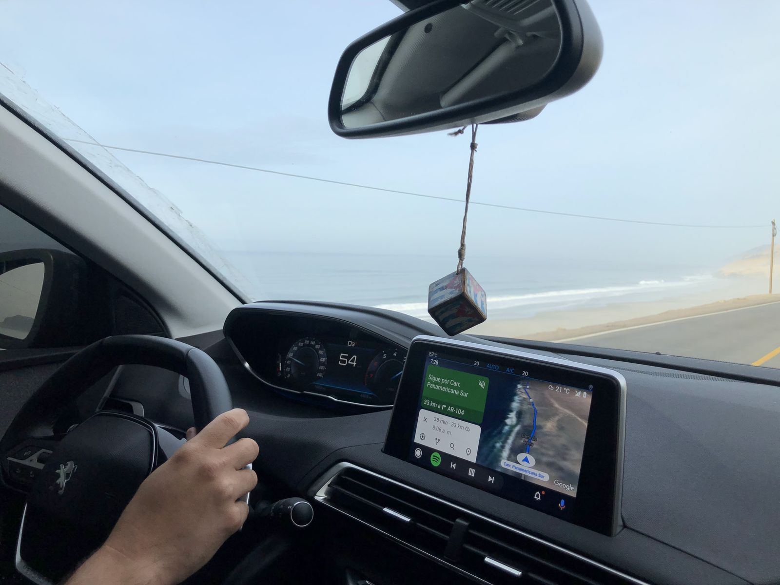 Panamericana Sur, 27 de enero, primera hora: Willy al volante, rumbo al norte.