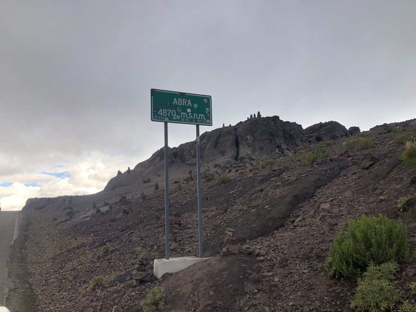 Abrá 4.870 m s. n. m., camino a Huancavelica, 16 de enero: el punto más alto de toda la gira.